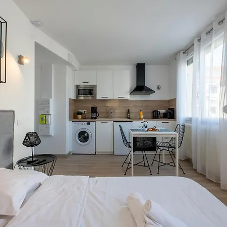 Apartament Dolmen Adrien 2 Tours